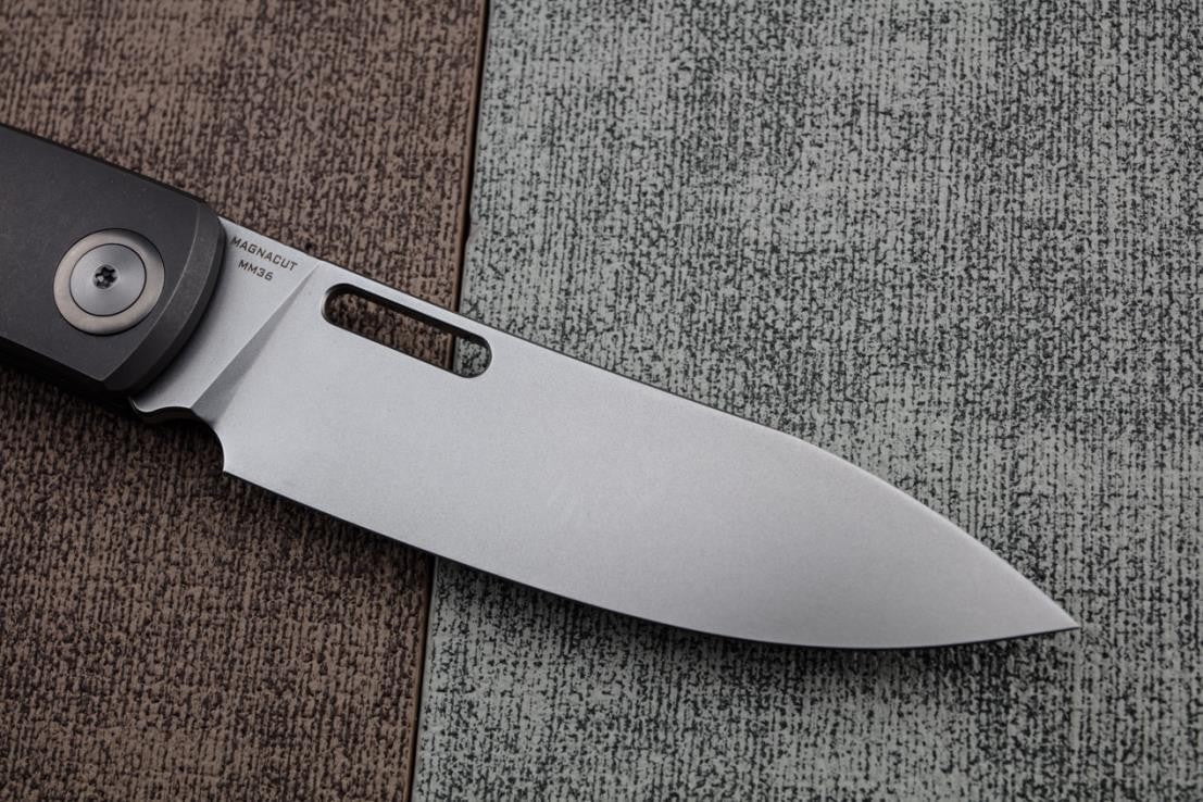 # ** COMING SOON ** MAXACE BEETLE 2.0 - MAGNACUT BLADE - SILVER CARBON FIBER - BONE ZIRCU-TI INLAYS - LOCK BACK - True Talon