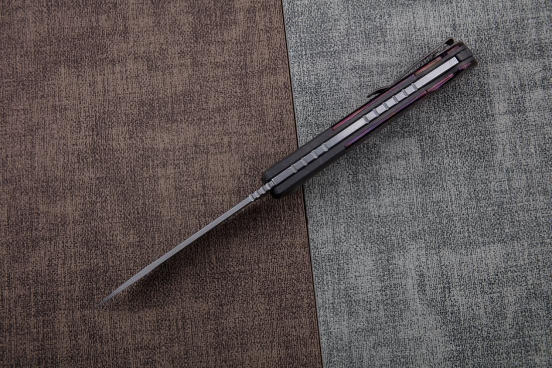 # ** COMING SOON ** MAXACE BEETLE 2.0 - MAGNACUT BLADE - SILVER CARBON FIBER - BONE ZIRCU-TI INLAYS - LOCK BACK - True Talon
