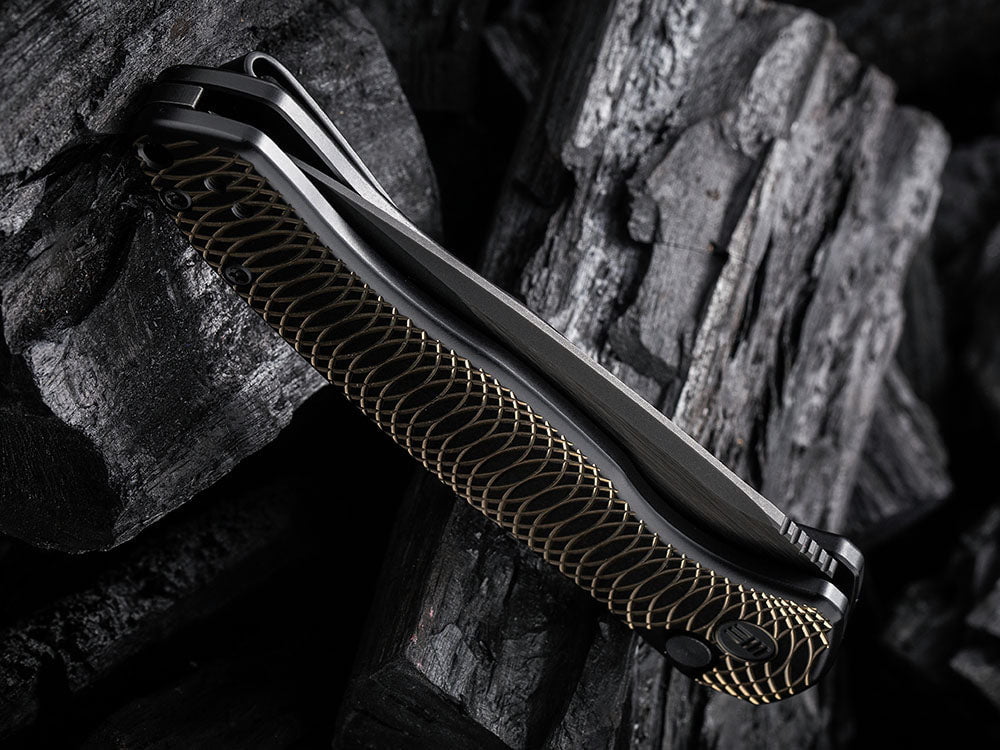 # ** HERE NOW ** WE Knife - WE19002 KITEFIN - Button Lock - 20CV Blade - Carbon Fiber & Titanium Handle - True Talon
