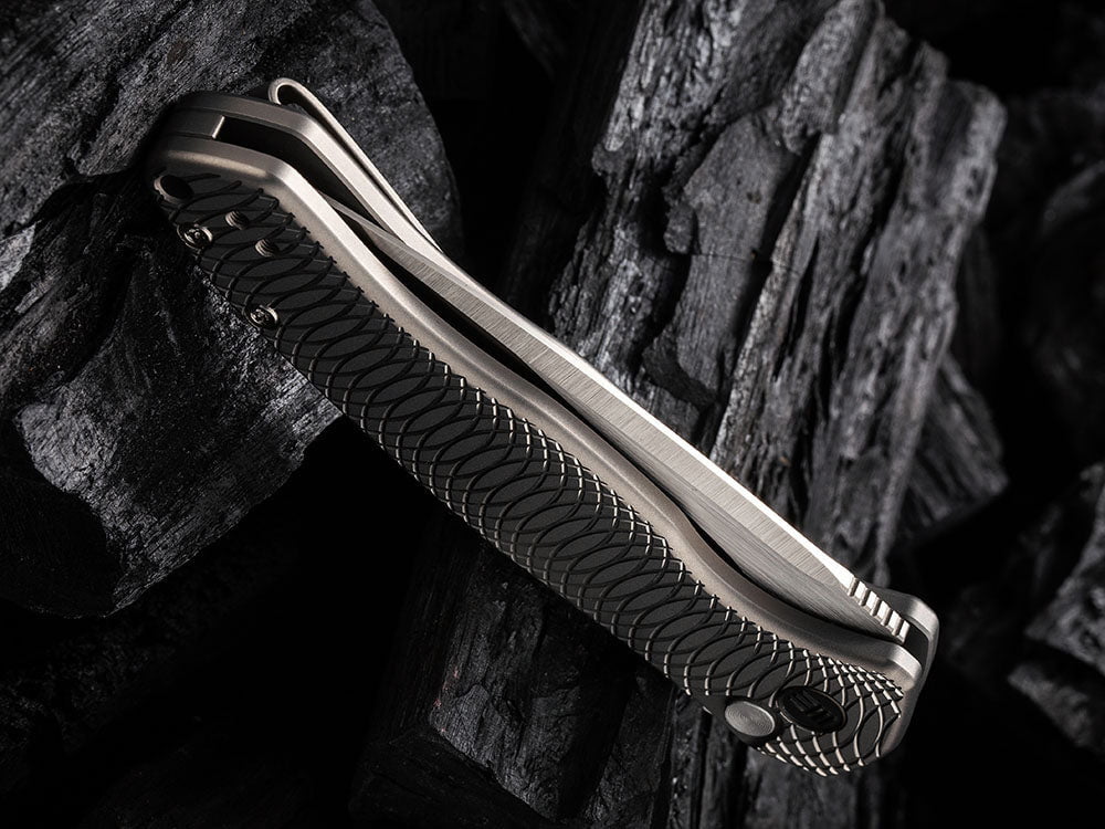 # ** HERE NOW ** WE Knife - WE19002 KITEFIN - Button Lock - 20CV Blade - Carbon Fiber & Titanium Handle - True Talon