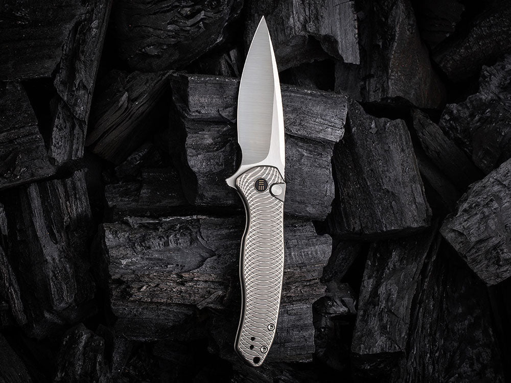 # ** HERE NOW ** WE Knife - WE19002 KITEFIN - Button Lock - 20CV Blade - Carbon Fiber & Titanium Handle - True Talon