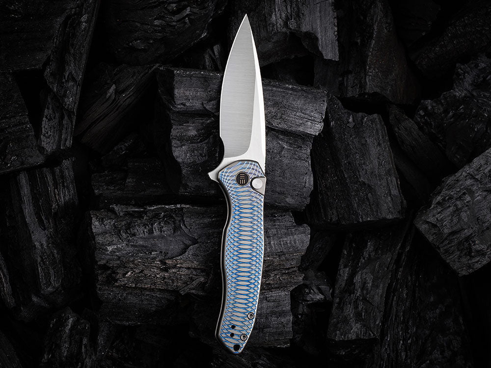 # ** HERE NOW ** WE Knife - WE19002 KITEFIN - Button Lock - 20CV Blade - Carbon Fiber & Titanium Handle - True Talon