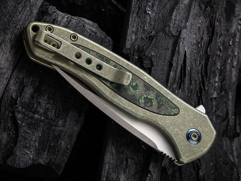 # ** HERE NOW ** WE Knife - WE19002 KITEFIN - Button Lock - 20CV Blade - Carbon Fiber & Titanium Handle - True Talon