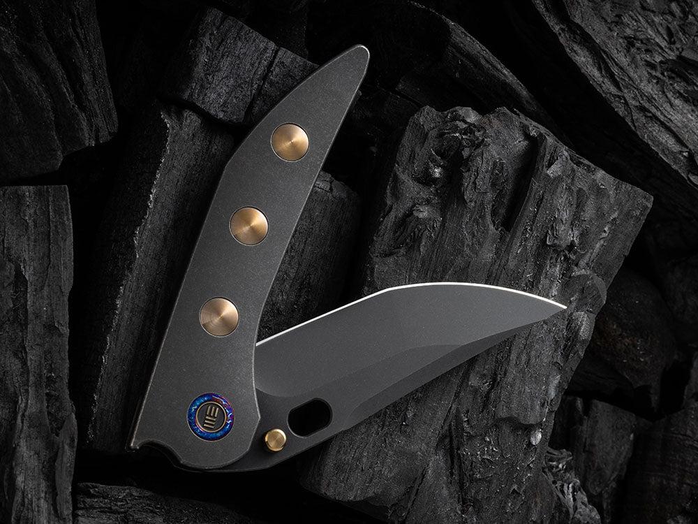 # ** HERE NOW ** - WE Knives - WE07B ATTOR - 3.55 INCH 20CV Blade - INTEGRAL Handle - Dalibor Bergam Design