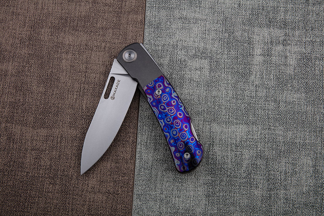 # ** COMING SOON ** MAXACE BEETLE 2.0 - MAGNACUT BLADE - SILVER CARBON FIBER - BONE ZIRCU-TI INLAYS - LOCK BACK - True Talon