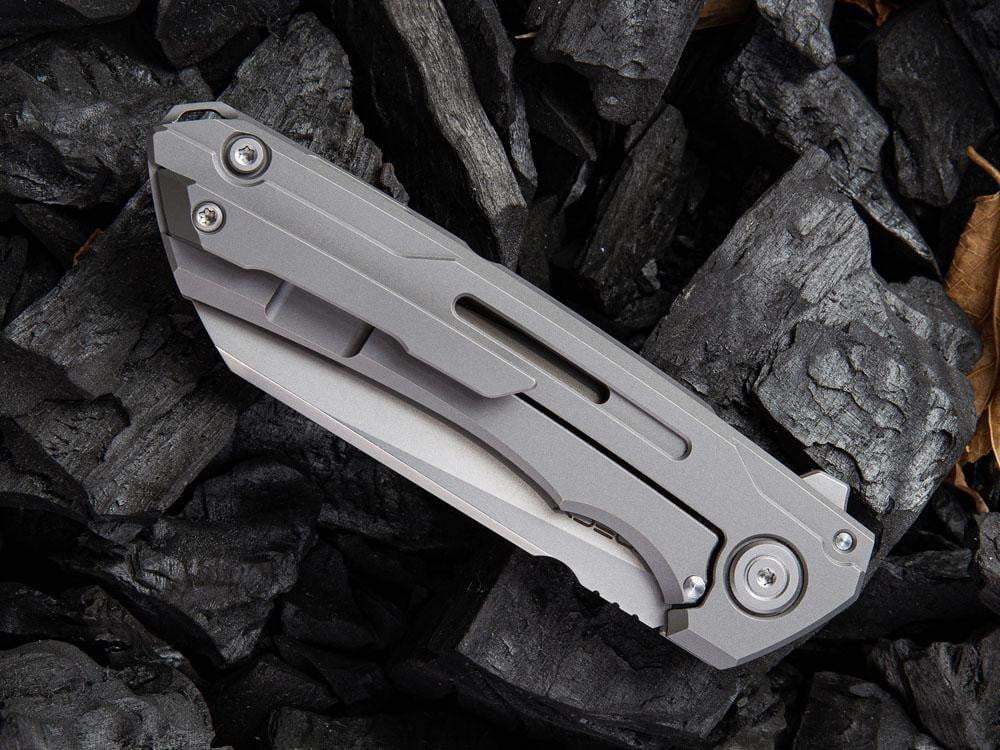 ** BACK AGAIN ** - WE Knife 2003 - SNECX MINI BUSTER - 20CV Blade - Titanium Handle - True Talon