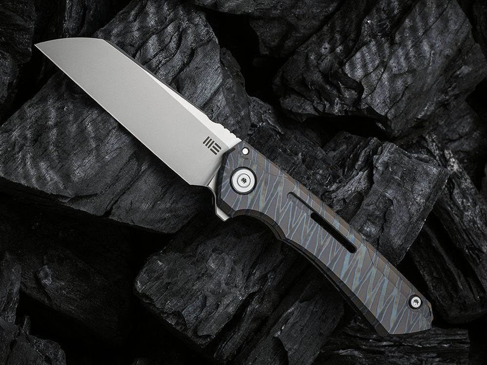 ** BACK AGAIN ** WE Knife 2003 - SNECX MINI BUSTER - 20CV Blade - MULTI ROW BEARINGS