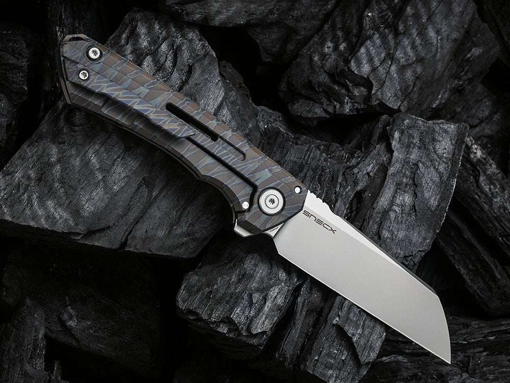 ** BACK AGAIN ** WE Knife 2003 - SNECX MINI BUSTER - 20CV Blade - MULTI ROW BEARINGS