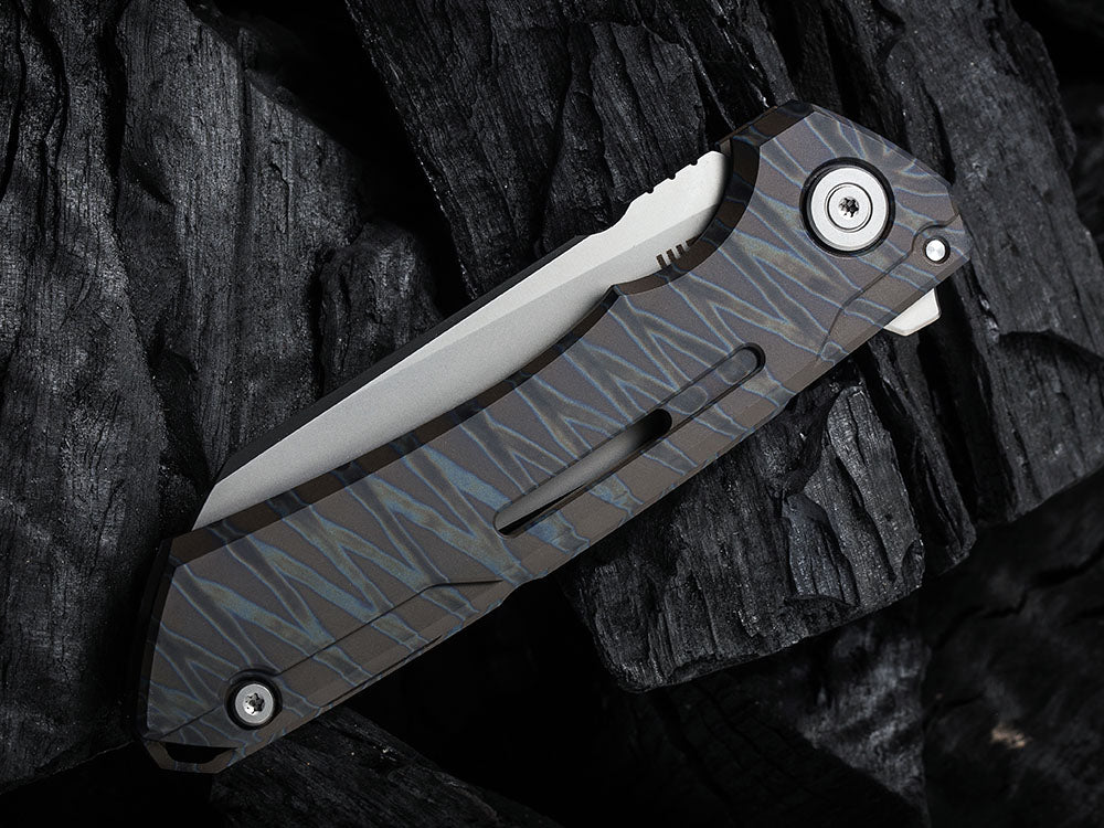 ** BACK AGAIN ** WE Knife 2003 - SNECX MINI BUSTER - 20CV Blade - MULTI ROW BEARINGS