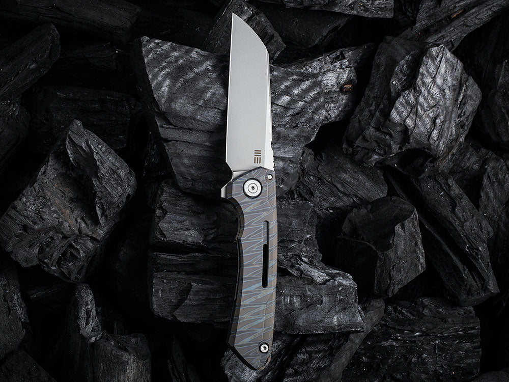 ** BACK AGAIN ** WE Knife 2003 - SNECX MINI BUSTER - 20CV Blade - MULTI ROW BEARINGS