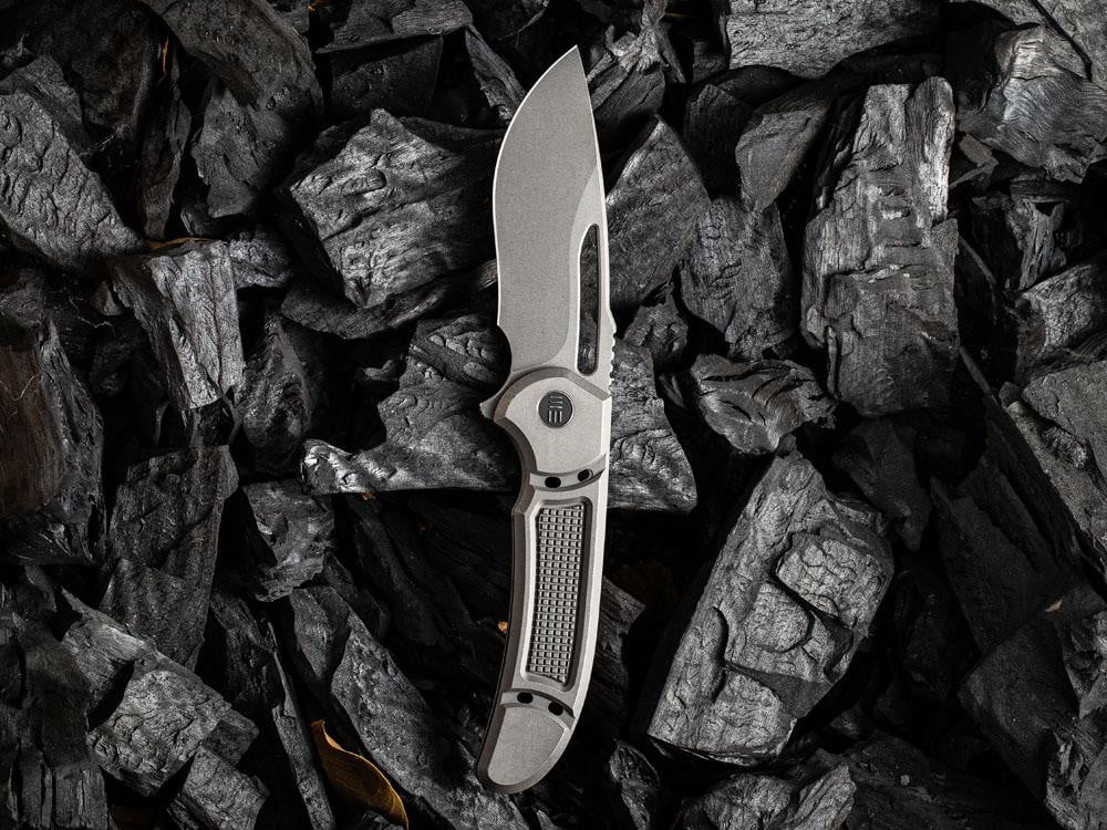 ** HERE NOW ** - WE Knives - 2007 MINAX - 20CV Blade - Titanium Handle - FERRUM FORGE DESIGN - True Talon