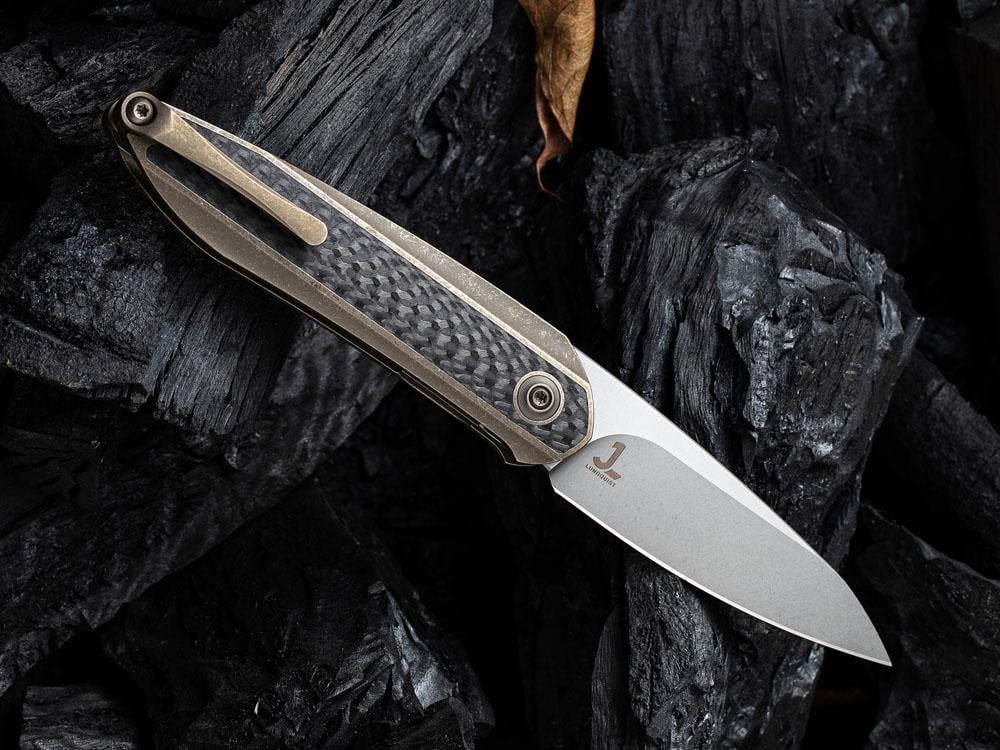 ** HERE NOW ** - WE KNIVES - 2010 BLACK VOID OPUS- 20CV Blade - Front Flipper - True Talon