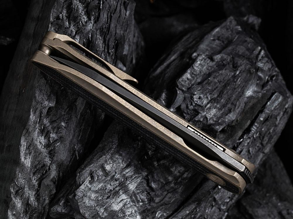 ** HERE NOW ** - WE KNIVES - 2010 BLACK VOID OPUS- 20CV Blade - Front Flipper - True Talon
