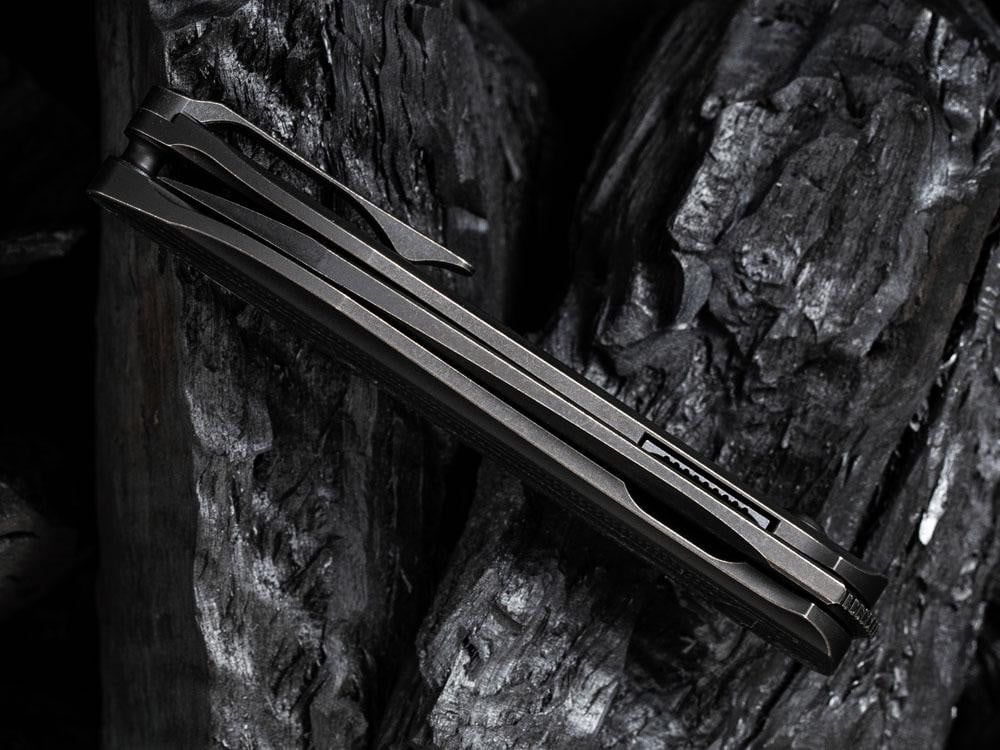 ** HERE NOW ** - WE KNIVES - 2010 BLACK VOID OPUS- 20CV Blade - Front Flipper - True Talon