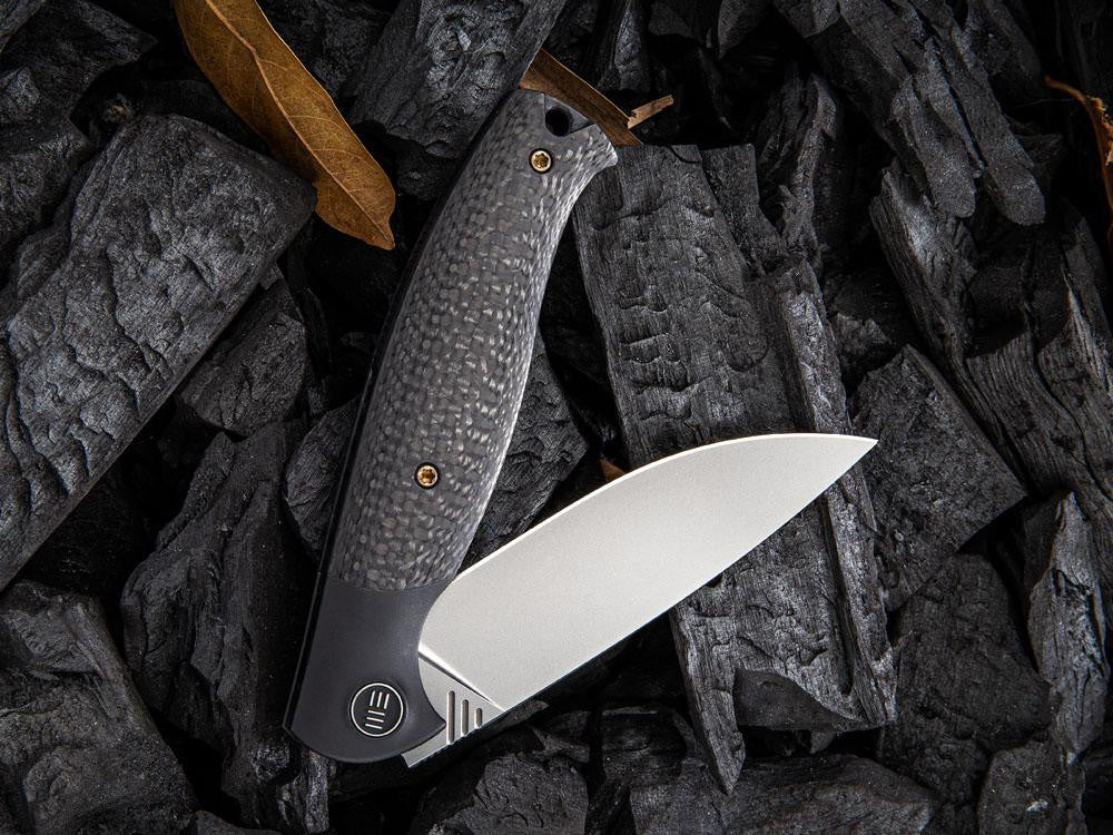 ** HERE NOW - BLACK MODEL ** WE Knives - 901 DEACON - M390 Blade - True Talon