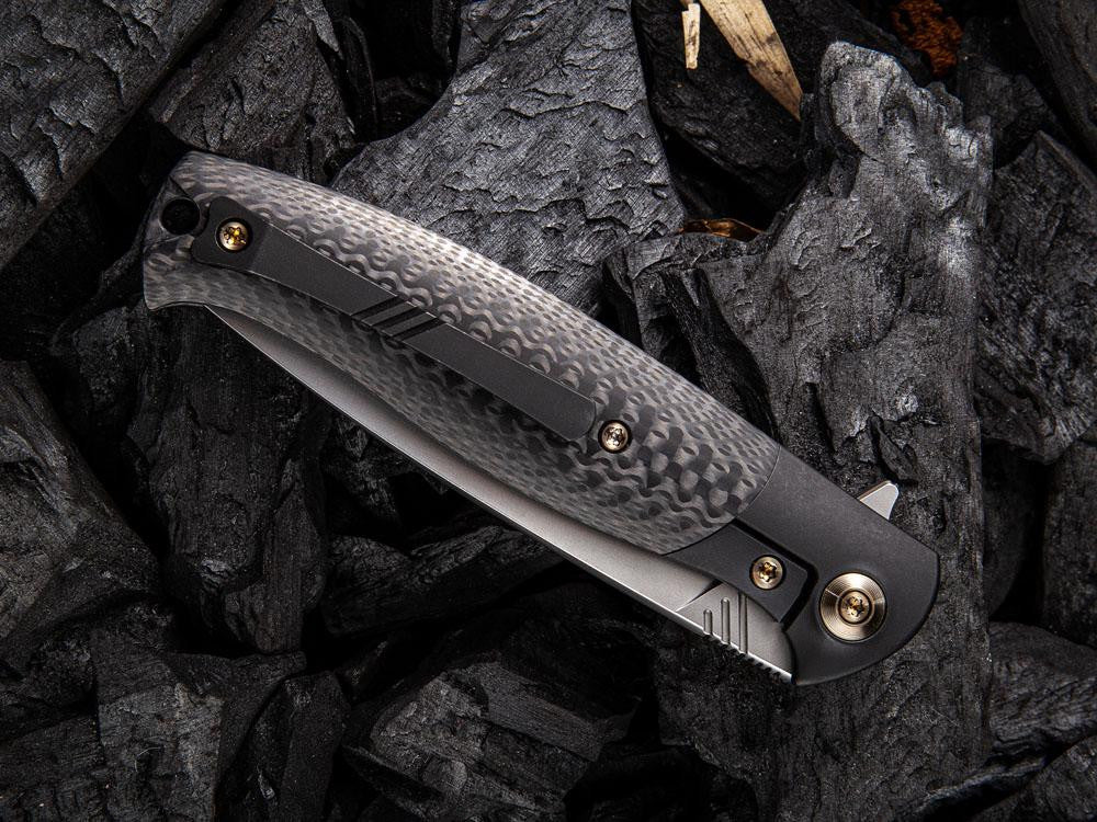 ** HERE NOW - BLACK MODEL ** WE Knives - 901 DEACON - M390 Blade - True Talon