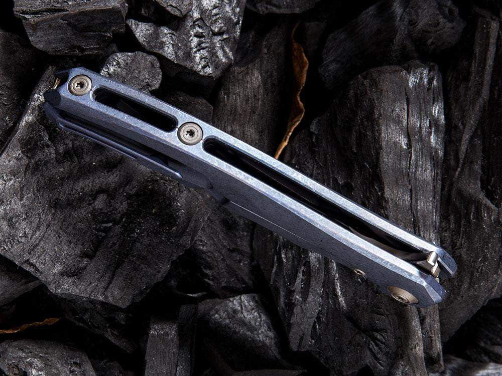 WE Knife 910 - 037 - M390 Blade - True Talon