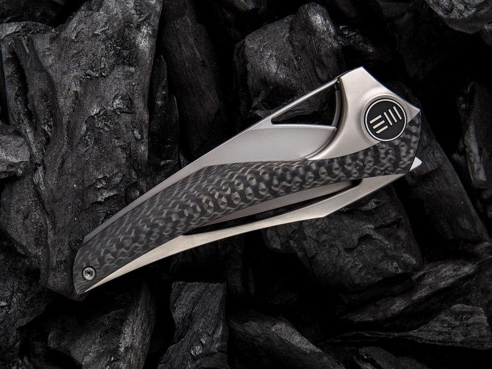 WE Knives ÆternA - 918 - M390 Blade - Carbon Fiber and titanium handle - True Talon