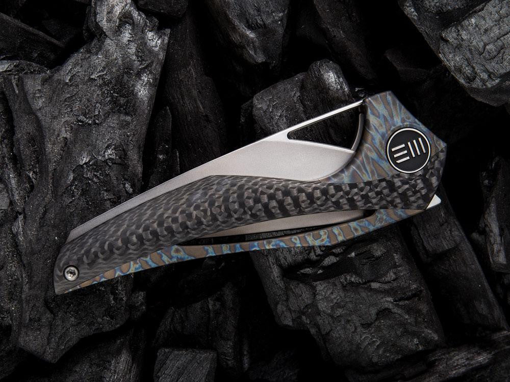 WE Knives ÆternA - 918 - M390 Blade - Carbon Fiber and titanium handle - True Talon