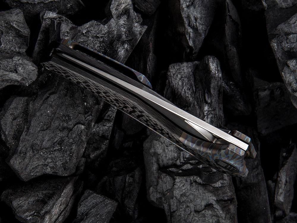 WE Knives ÆternA - 918 - M390 Blade - Carbon Fiber and titanium handle - True Talon