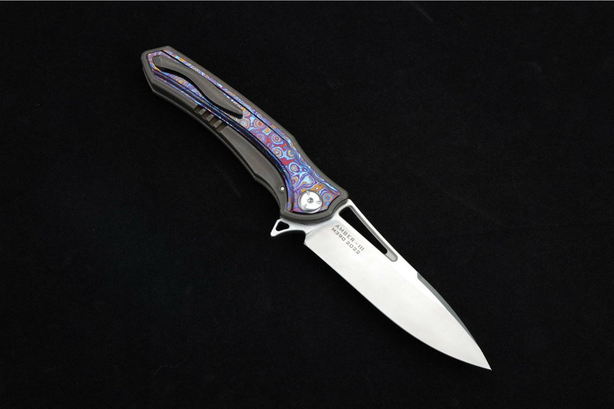 MAXACE AMBER III - M390 BLADE - MULTI ROW BEARINGS - GLOW IN THE DARK CARBON FIBER
