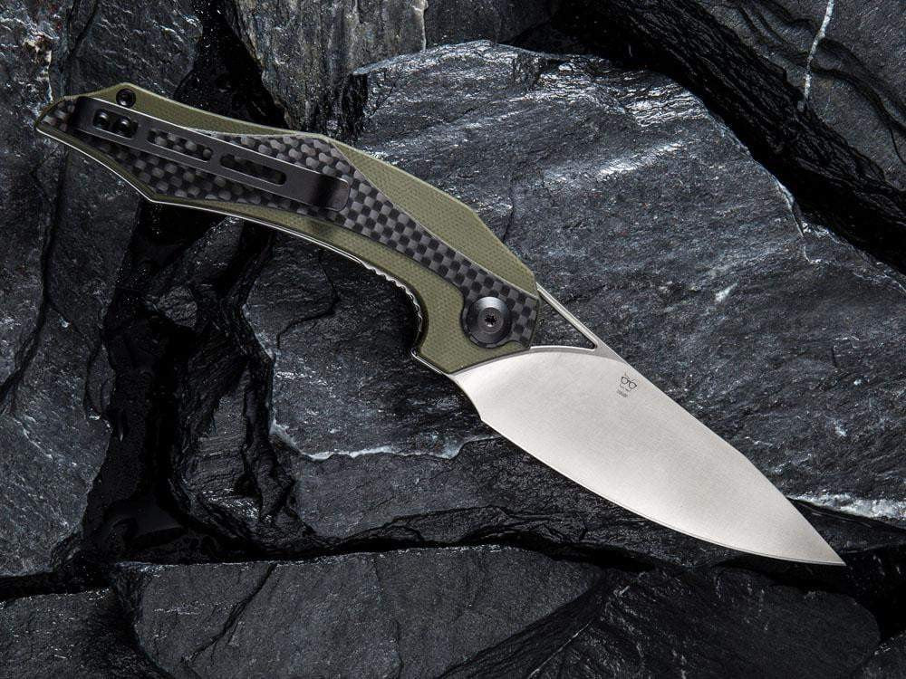 CIVIVI - C904 PLETHIROS - D2 Blade - Carbon Fiber over G10 Handle - True Talon