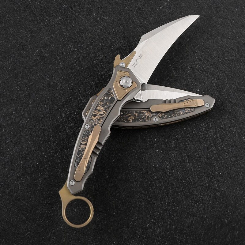 MAXACE RED QUEEN III - M390 BLADE - KARAMBIT - MULTI ROW BEARINGS - LUMINOUS CF