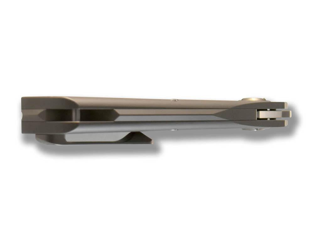 Liong Mah - KUF V2 - M390 blade - Carbon Fiber and titanium handle - True Talon