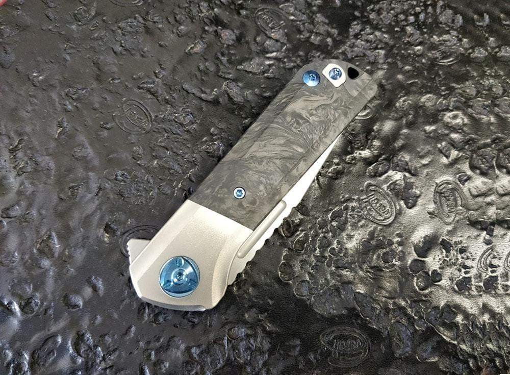 Liong Mah - Lanny - M390 Blade - Marble Carbon Fiber inserts - True Talon