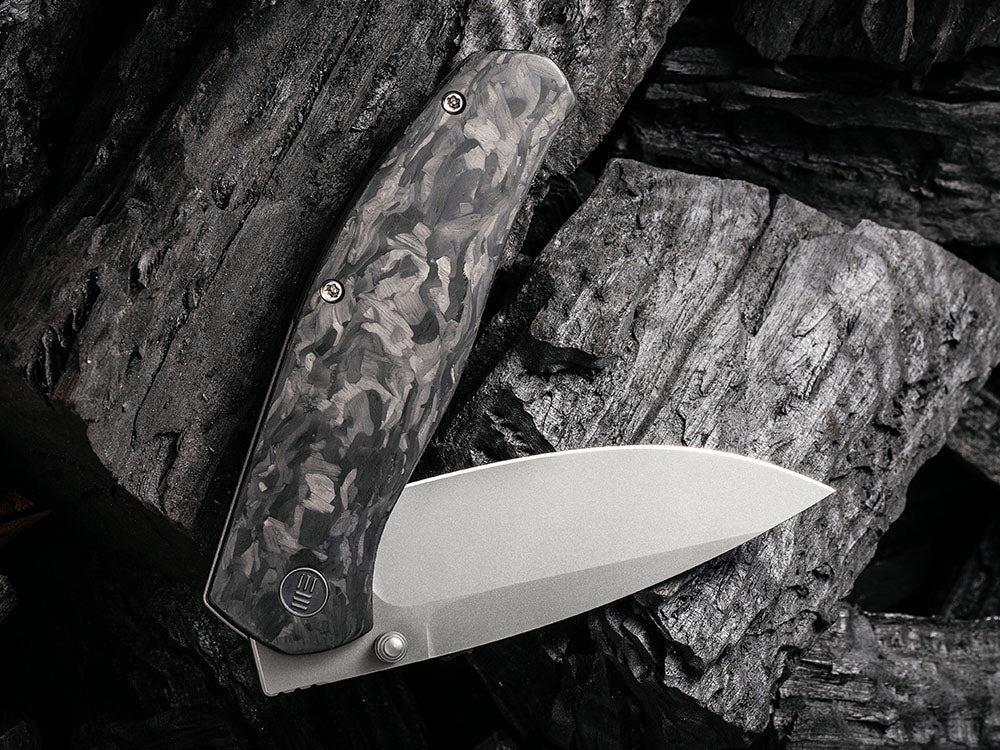 WE Knives - WE20025 ESPRIT - 20CV Blade - Carbon Fiber or Titanium Handle - Ray Laconico Design
