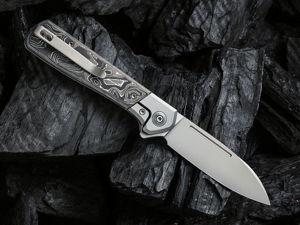 ** CANCELLED LAY BUY SALE ** - WE Knife WE20050 - SOOTHSAYER - 20CV - CARBON FIBER HANDLE