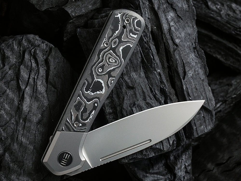 ** CANCELLED LAY BUY SALE ** - WE Knife WE20050 - SOOTHSAYER - 20CV - CARBON FIBER HANDLE