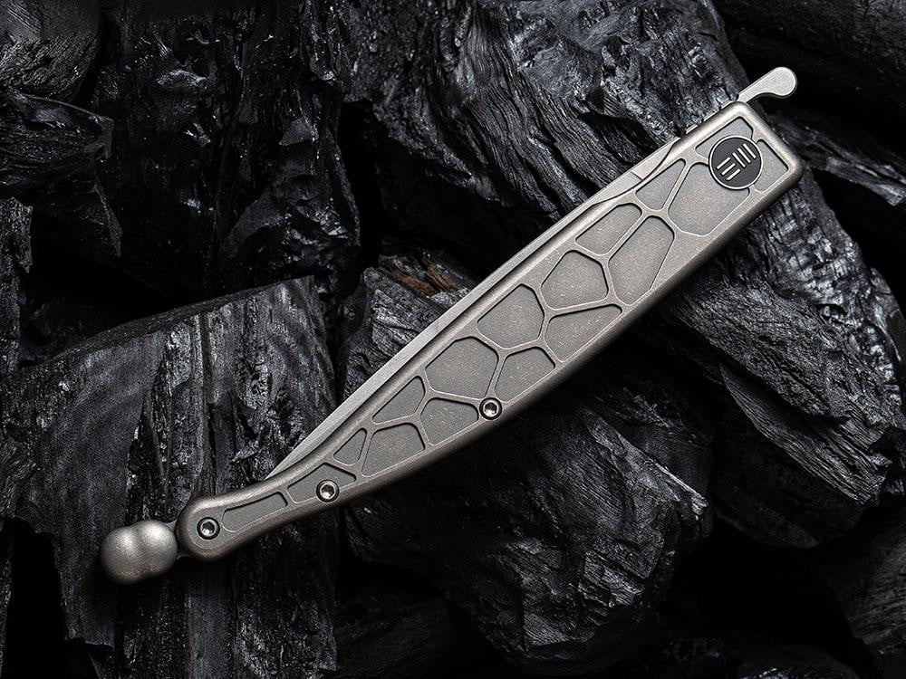 ** HERE NOW ** - WE KNIVES - 2008 ROMAN - S35VN Blade - Titanium Handle - Front Flipper - True Talon