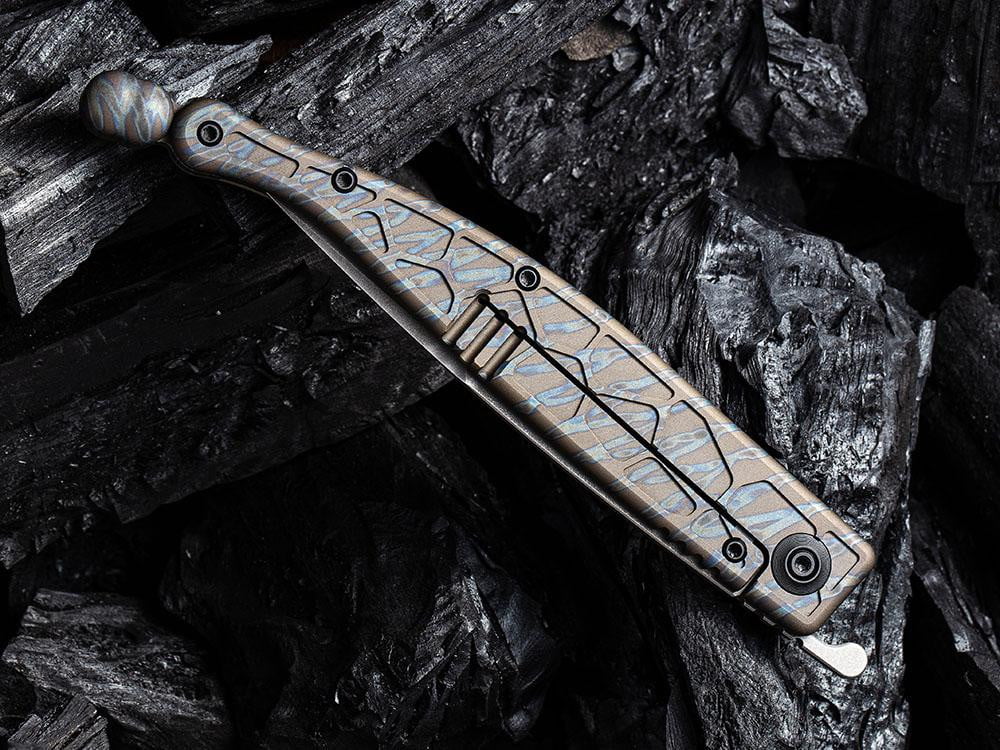 ** HERE NOW ** - WE KNIVES - 2008 ROMAN - S35VN Blade - Titanium Handle - Front Flipper - True Talon