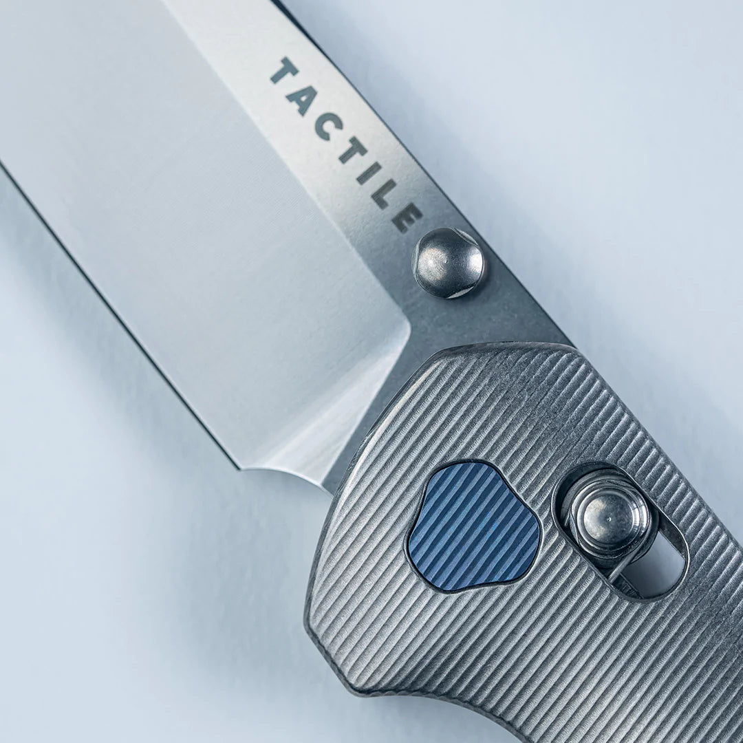 TACTILE KNIFE - MAVERICK - MAGNACUT STEEL - DESIGN BT RICHARD ROGERS - MADE IN THE USA