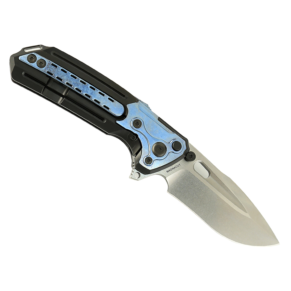 # ** ÄLMOST GONE ** Reate Knives - T600 - 3.8 inch MAGNACUT Blade - with additional Dual Stud Locking System - integral HHandle