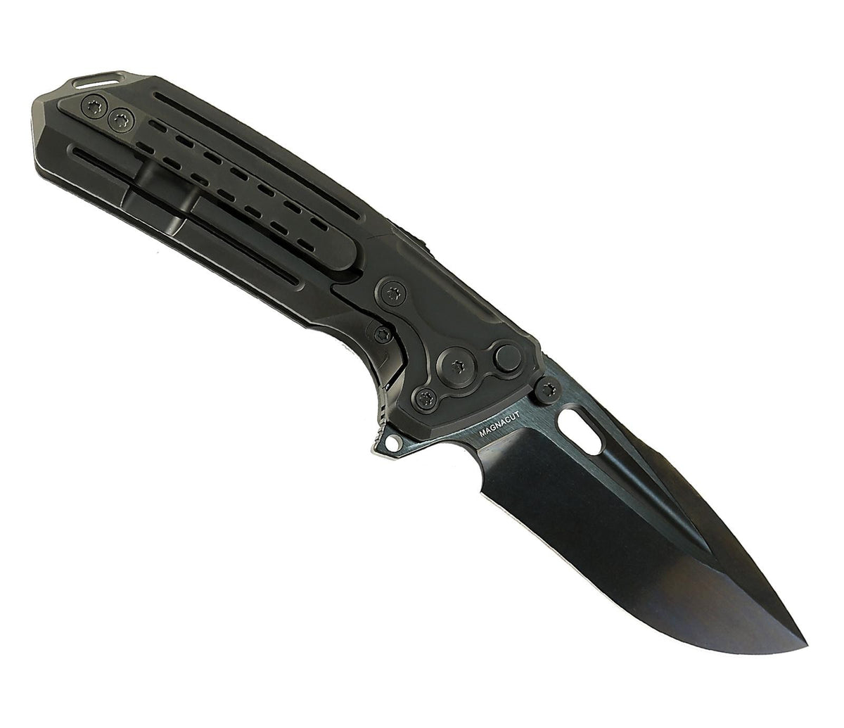 # ** ÄLMOST GONE ** Reate Knives - T600 - 3.8 inch MAGNACUT Blade - with additional Dual Stud Locking System - integral HHandle